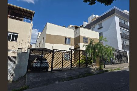 Apartamento para alugar com 100m², 3 quartos e 1 vaga Apartamento para alugar com 100m², 3 quartos e 1 vagaFachada