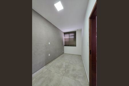 Apartamento para alugar com 100m², 3 quartos e 1 vaga Apartamento para alugar com 100m², 3 quartos e 1 vagaQuarto
