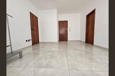 Sala de apartamento para alugar com 3 quartos, 100m² em Santa Rosa, Belo Horizonte
