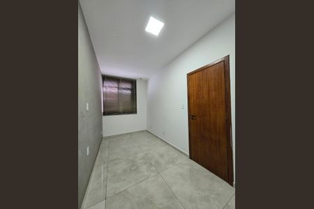 Apartamento para alugar com 100m², 3 quartos e 1 vaga Apartamento para alugar com 100m², 3 quartos e 1 vagaQuarto