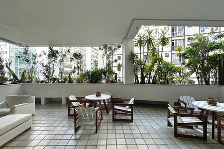 Apartamento à venda com 60m², 2 quartos e 1 vaga