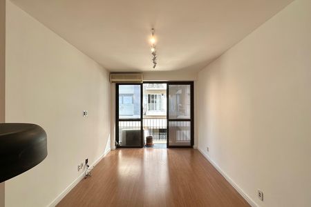 Apartamento à venda com 60m², 2 quartos e 1 vaga