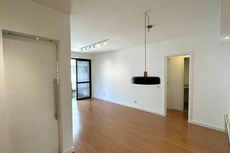 Apartamento à venda com 60m², 2 quartos e 1 vaga