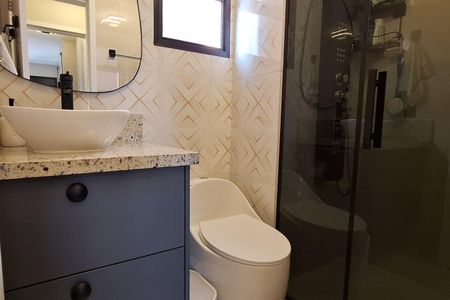 Apartamento à venda com 87m², 2 quartos e 2 vagasBanheiro social 