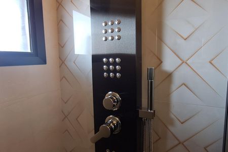 Apartamento à venda com 87m², 2 quartos e 2 vagasBanheiro da Suíte