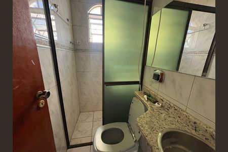Banheiro da Suíte 2 de casa à venda com 4 quartos, 130m² em Anhangüera, Goiânia