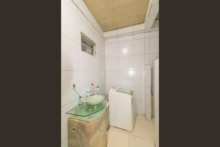 Casa à venda com 260m², 2 quartos e 4 vagas Casa à venda com 260m², 2 quartos e 4 vagasÁrea de Serviço/Banheiro de serviço