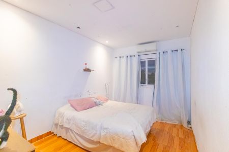 Casa à venda com 260m², 2 quartos e 4 vagas Casa à venda com 260m², 2 quartos e 4 vagasQuarto 1