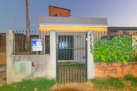 Casa à venda com 260m², 2 quartos e 4 vagas Casa à venda com 260m², 2 quartos e 4 vagasFachada/Placa