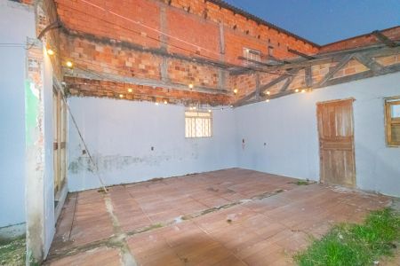 Casa à venda com 260m², 2 quartos e 4 vagas Casa à venda com 260m², 2 quartos e 4 vagasVaranda