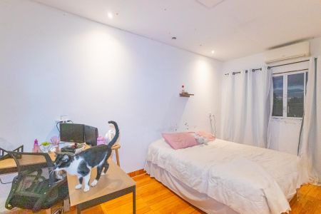 Casa à venda com 260m², 2 quartos e 4 vagas Casa à venda com 260m², 2 quartos e 4 vagasQuarto 1