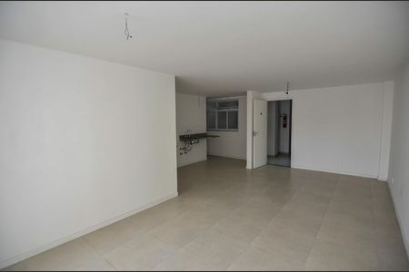 Apartamento à venda com 78m², 1 quarto e sem vaga Apartamento à venda com 78m², 1 quarto e sem vagaSala