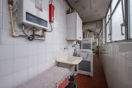 Apartamento para alugar com 160m², 3 quartos e 2 vagas Apartamento para alugar com 160m², 3 quartos e 2 vagasLavanderia