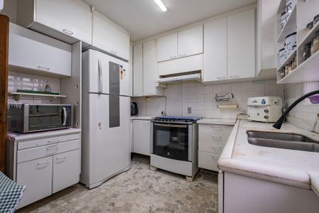 Apartamento para alugar com 160m², 3 quartos e 2 vagas Apartamento para alugar com 160m², 3 quartos e 2 vagasCozinha