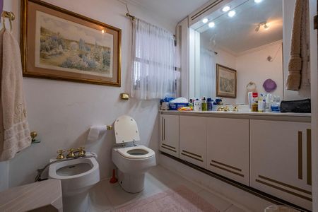 Apartamento para alugar com 160m², 3 quartos e 2 vagas Apartamento para alugar com 160m², 3 quartos e 2 vagasSuíte