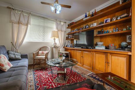 Apartamento para alugar com 160m², 3 quartos e 2 vagas Apartamento para alugar com 160m², 3 quartos e 2 vagasSala