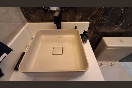 Apartamento à venda com 106m², 3 quartos e 2 vagas Apartamento à venda com 106m², 3 quartos e 2 vagasBanheiro Social