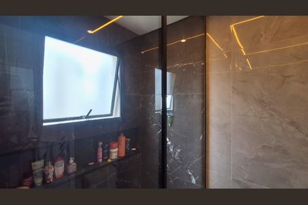 Apartamento à venda com 106m², 3 quartos e 2 vagas Apartamento à venda com 106m², 3 quartos e 2 vagasBanheiro Suíte