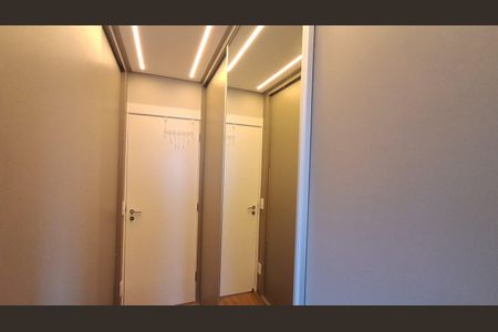 Apartamento à venda com 106m², 3 quartos e 2 vagas Apartamento à venda com 106m², 3 quartos e 2 vagasCloset