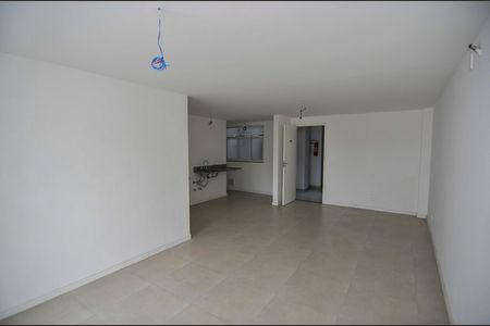 Apartamento à venda com 78m², 1 quarto e sem vaga Apartamento à venda com 78m², 1 quarto e sem vagaSala