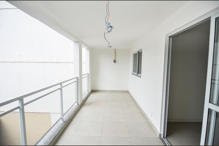 Apartamento à venda com 78m², 1 quarto e sem vaga Apartamento à venda com 78m², 1 quarto e sem vagaSala