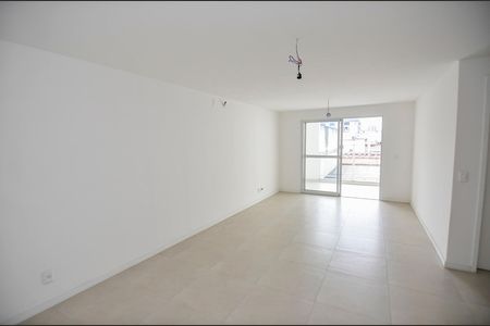 Apartamento à venda com 78m², 1 quarto e sem vaga Apartamento à venda com 78m², 1 quarto e sem vagaSala
