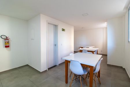 Apartamento à venda com 45m², 2 quartos e 1 vaga Apartamento à venda com 45m², 2 quartos e 1 vagaÁrea comum - Salão de festas