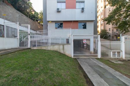 Apartamento à venda com 45m², 2 quartos e 1 vaga Apartamento à venda com 45m², 2 quartos e 1 vagaFachada