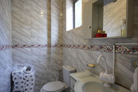 Banheiro da Suíte de casa à venda com 7 quartos, 280m² em Cidade Baixa, Porto Alegre