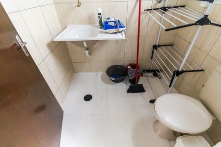 Casa para alugar com 50m², 2 quartos e 1 vaga Casa para alugar com 50m², 2 quartos e 1 vagaBanheiro da Suíte/Área de Serviço