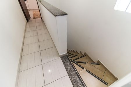 Casa para alugar com 50m², 2 quartos e 1 vaga Casa para alugar com 50m², 2 quartos e 1 vagaHall