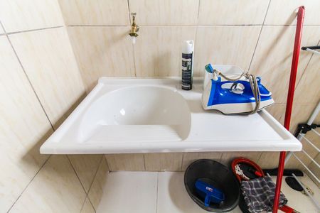 Casa para alugar com 50m², 2 quartos e 1 vaga Casa para alugar com 50m², 2 quartos e 1 vagaBanheiro da Suíte/Área de Serviço
