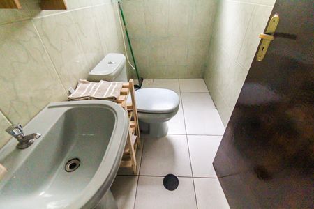 Casa para alugar com 50m², 2 quartos e 1 vaga Casa para alugar com 50m², 2 quartos e 1 vagaBanheiro 2