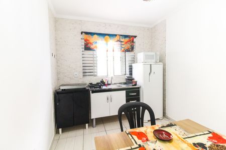 Casa para alugar com 50m², 2 quartos e 1 vaga Casa para alugar com 50m², 2 quartos e 1 vagaCozinha