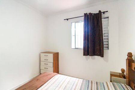 Casa para alugar com 50m², 2 quartos e 1 vaga Casa para alugar com 50m², 2 quartos e 1 vagaQuarto