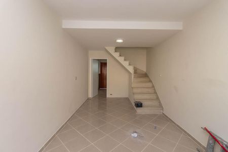 Sala de casa para alugar com 2 quartos, 100m² em Vila Gustavo, São Paulo