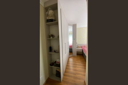 Apartamento à venda com 69m², 3 quartos e 2 vagas Apartamento à venda com 69m², 3 quartos e 2 vagasQuarto