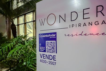 Apartamento à venda com 107m², 2 quartos e 2 vagas Apartamento à venda com 107m², 2 quartos e 2 vagasPlaquinha