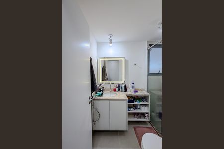 Apartamento à venda com 107m², 2 quartos e 2 vagas Apartamento à venda com 107m², 2 quartos e 2 vagasBanheiro da Suíte 2