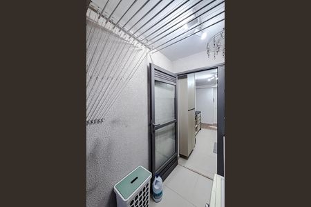 Apartamento à venda com 107m², 2 quartos e 2 vagas Apartamento à venda com 107m², 2 quartos e 2 vagasÁrea de Serviço