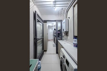 Apartamento à venda com 107m², 2 quartos e 2 vagas Apartamento à venda com 107m², 2 quartos e 2 vagasÁrea de Serviço