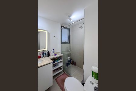 Apartamento à venda com 107m², 2 quartos e 2 vagas Apartamento à venda com 107m², 2 quartos e 2 vagasBanheiro da Suíte 2