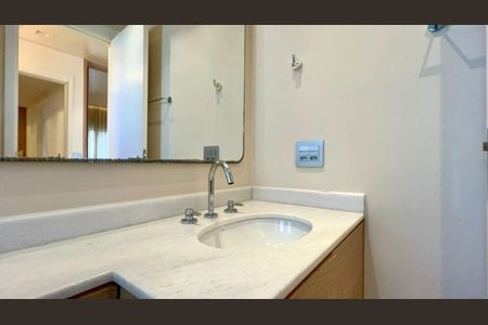Apartamento à venda com 100m², 3 quartos e 2 vagasBanheiro da Suíte