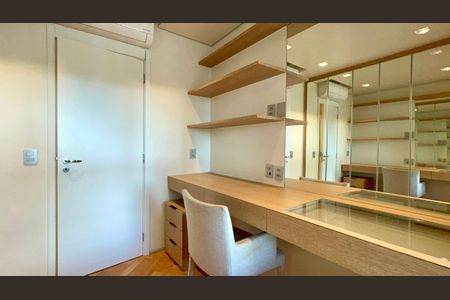 Apartamento à venda com 100m², 3 quartos e 2 vagasQuarto 1