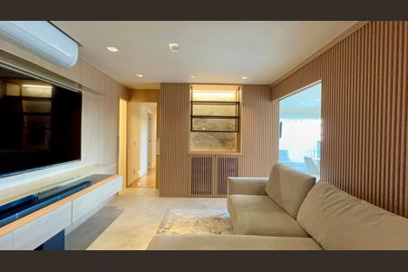 Apartamento à venda com 100m², 3 quartos e 2 vagasSala