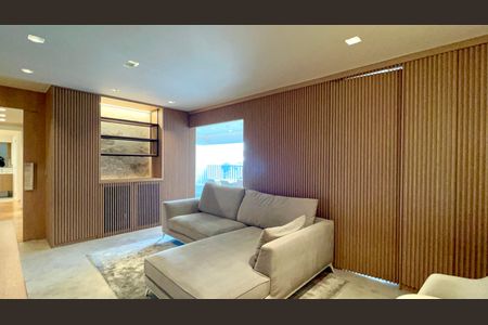 Sala de apartamento à venda com 3 quartos, 100m² em Pinheiros, São Paulo