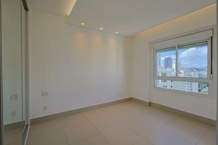Sala de apartamento para alugar com 2 quartos, 77m² em vila da serra, Belo Horizonte