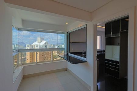 Cozinha de apartamento para alugar com 2 quartos, 77m² em vila da serra, Belo Horizonte