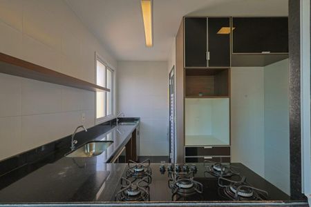 Cozinha de apartamento para alugar com 2 quartos, 77m² em vila da serra, Belo Horizonte