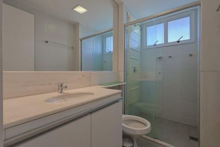 Apartamento para alugar com 77m², 2 quartos e 2 vagas Apartamento para alugar com 77m², 2 quartos e 2 vagasBanheiro